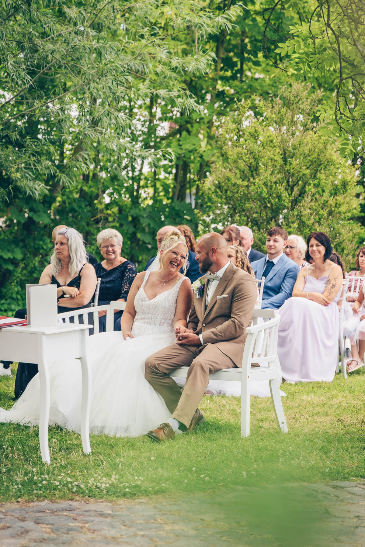 Hochzeitsfotograf-Julia-Pevchina-Leipzig-ungestellte-hochzeitsbilder-hochzeitsfotografie-voelkerschlachtdenkmal-heiraten-in-sachsen-8