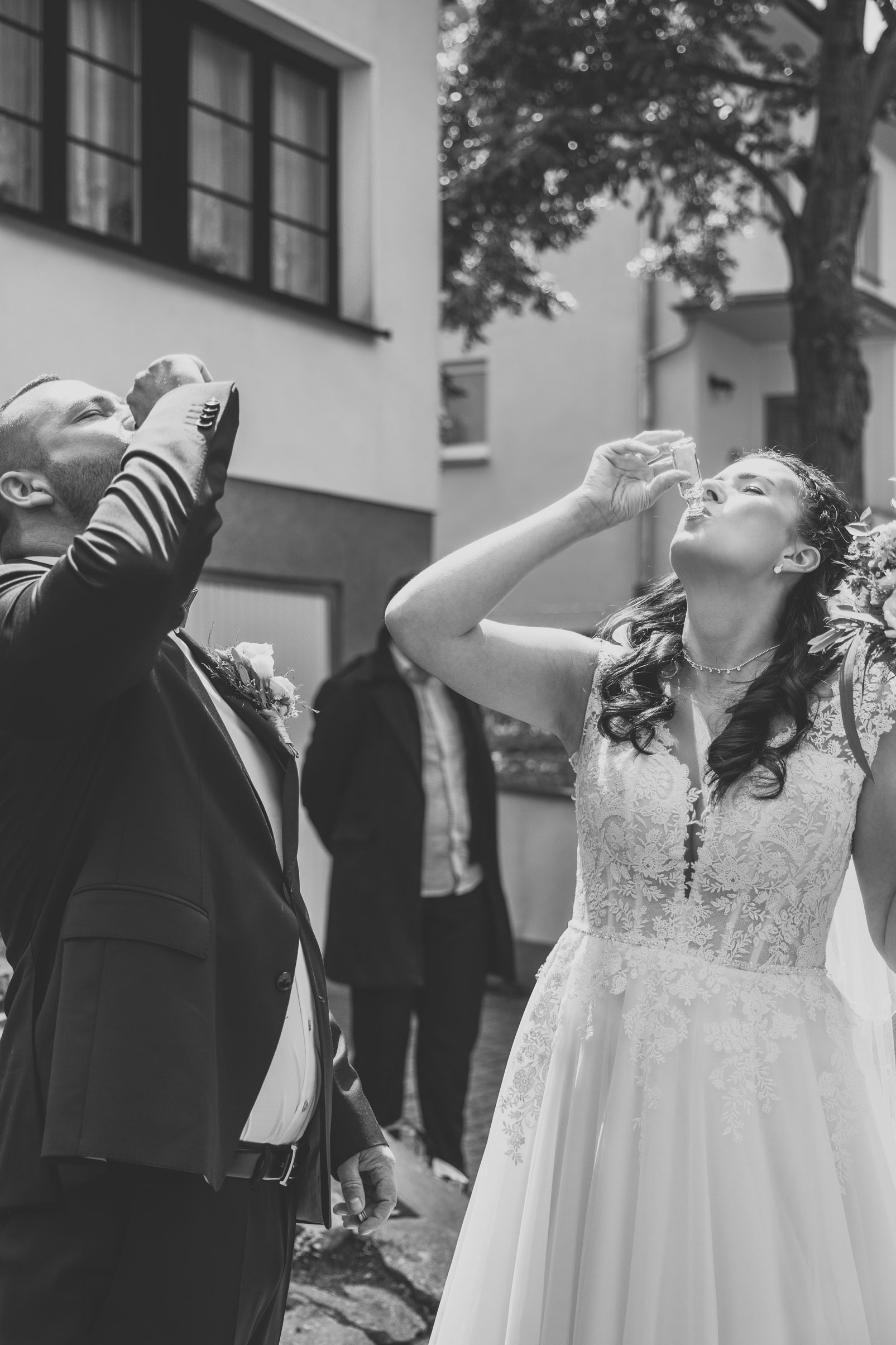 First Look Brautpaar Leipzig Lindenthal Kirchliche Hochzeit