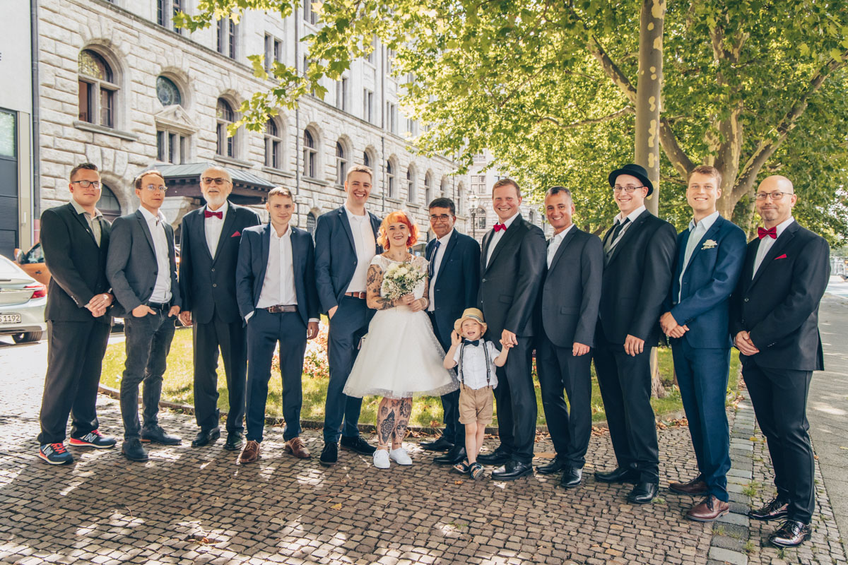 standesamtliche Trauung standesamt leipzig Hochzeitsfotograf Leipzig urbane Hochzeit im Sommer