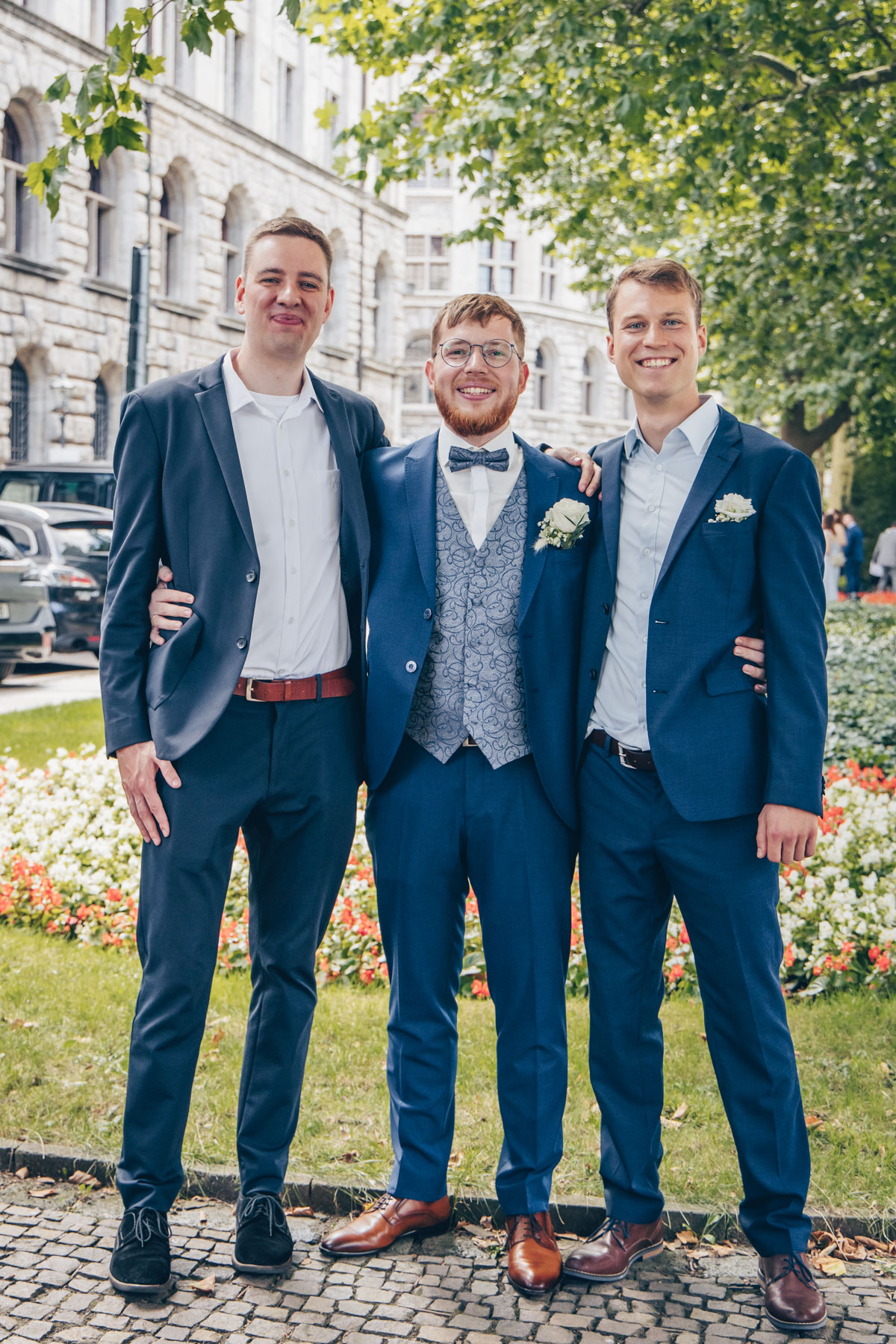 standesamtliche Trauung standesamt leipzig Hochzeitsfotograf Leipzig urbane Hochzeit im Sommer