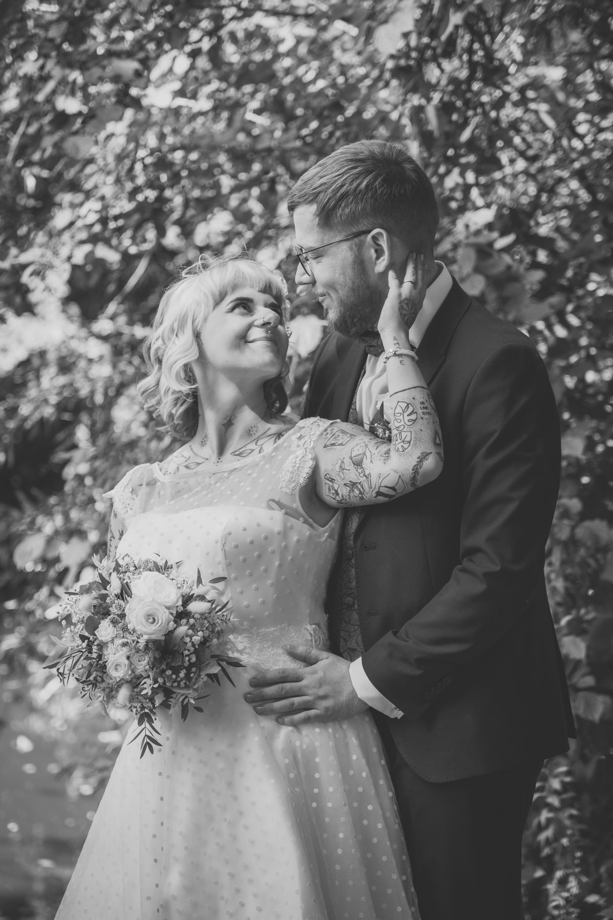 standesamtliche Trauung standesamt leipzig Hochzeitsfotograf Leipzig urbane Hochzeit im Sommer