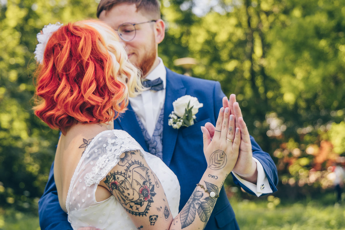 standesamtliche Trauung standesamt leipzig Hochzeitsfotograf Leipzig urbane Hochzeit im Sommer