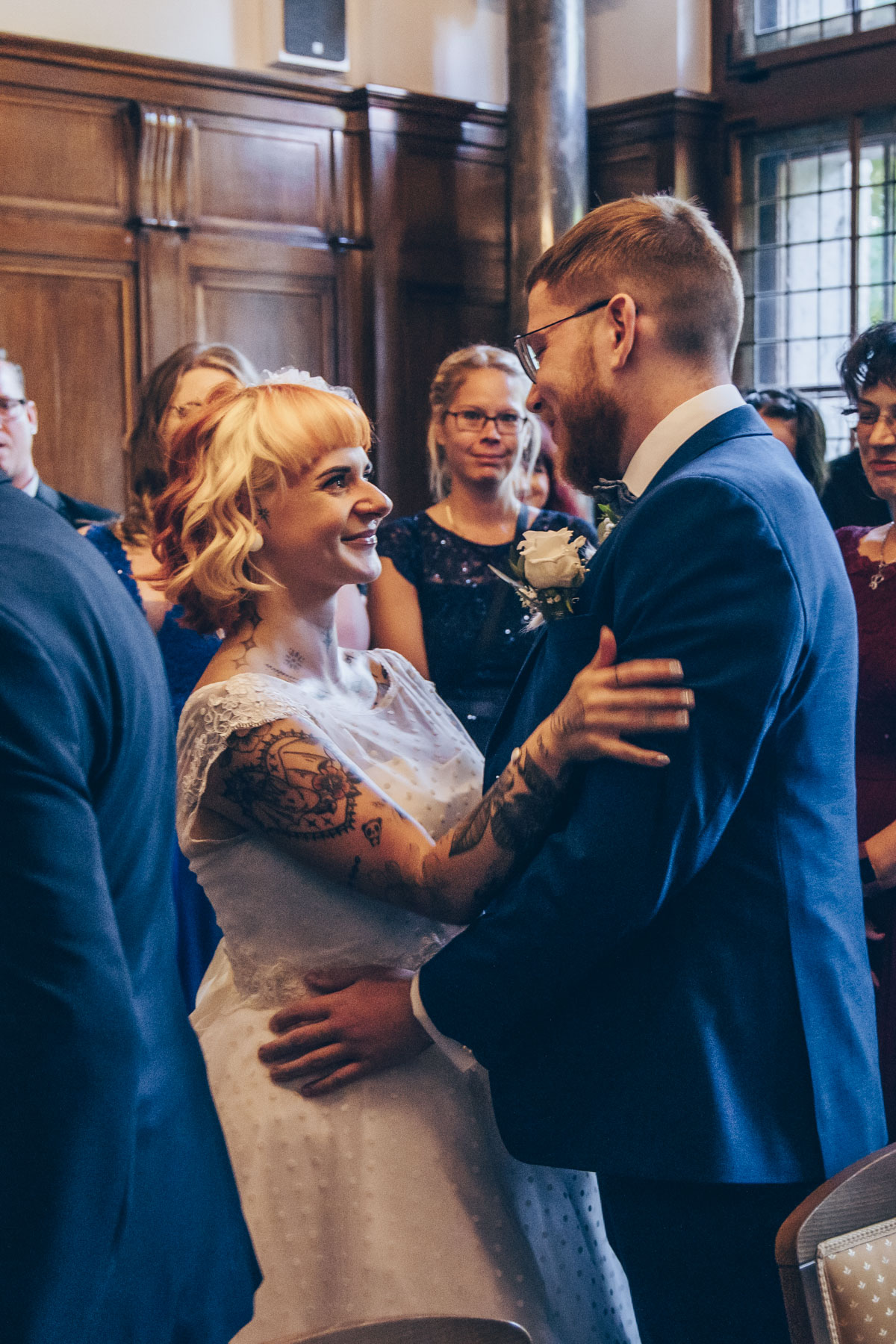 standesamtliche Trauung standesamt leipzig Hochzeitsfotograf Leipzig urbane Hochzeit im Sommer