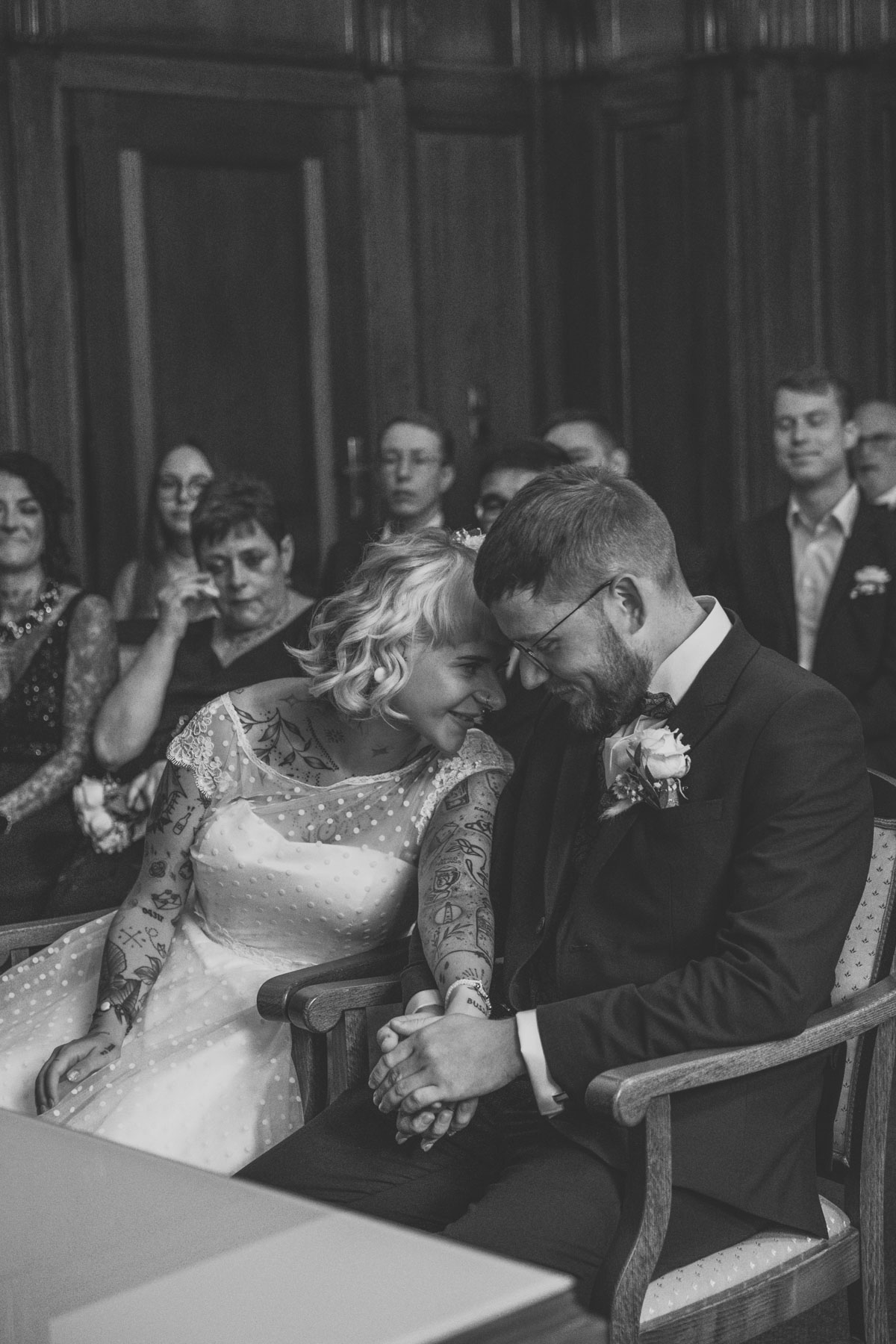 standesamtliche Trauung standesamt leipzig Hochzeitsfotograf Leipzig urbane Hochzeit im Sommer