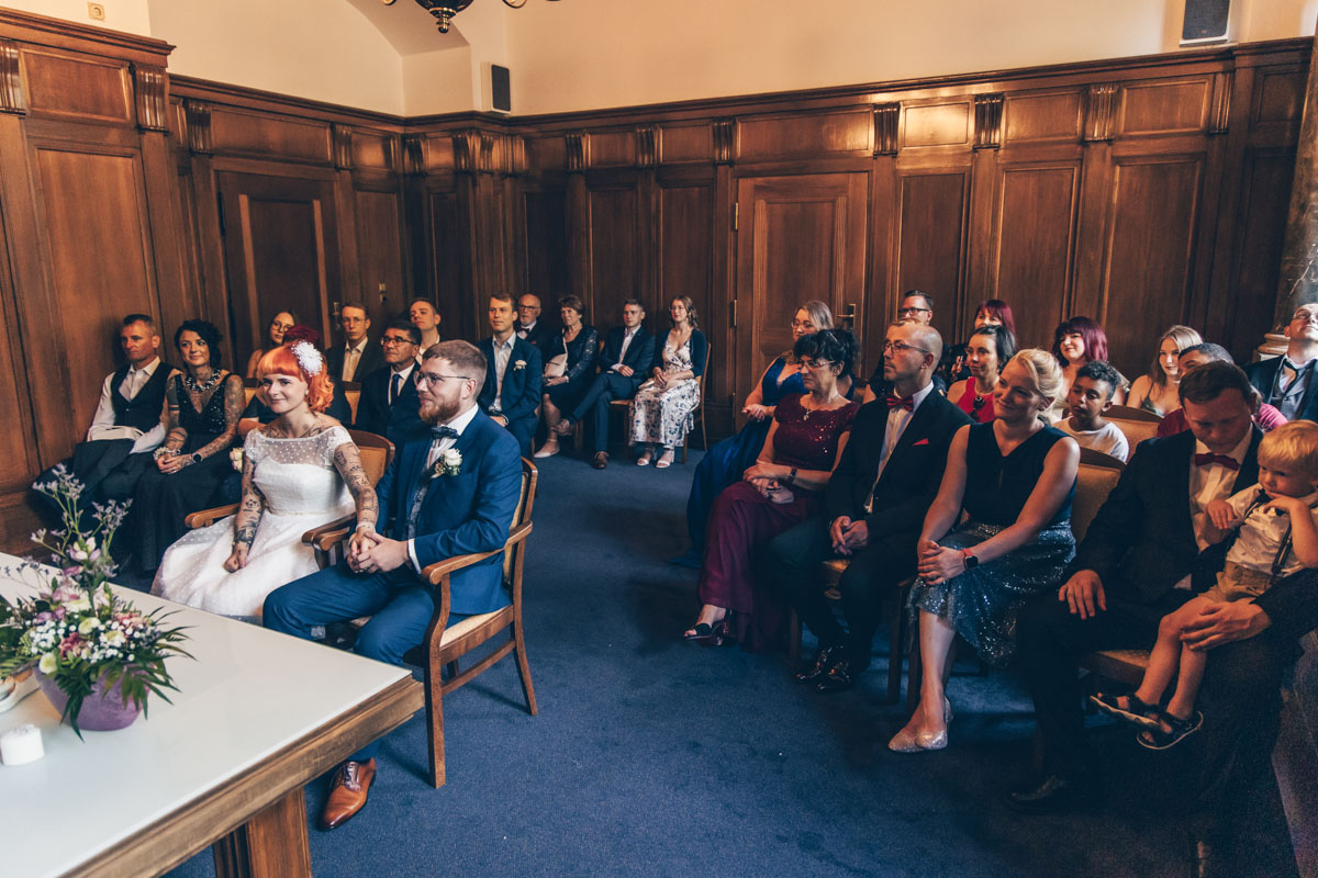 standesamtliche Trauung standesamt leipzig Hochzeitsfotograf Leipzig urbane Hochzeit im Sommer