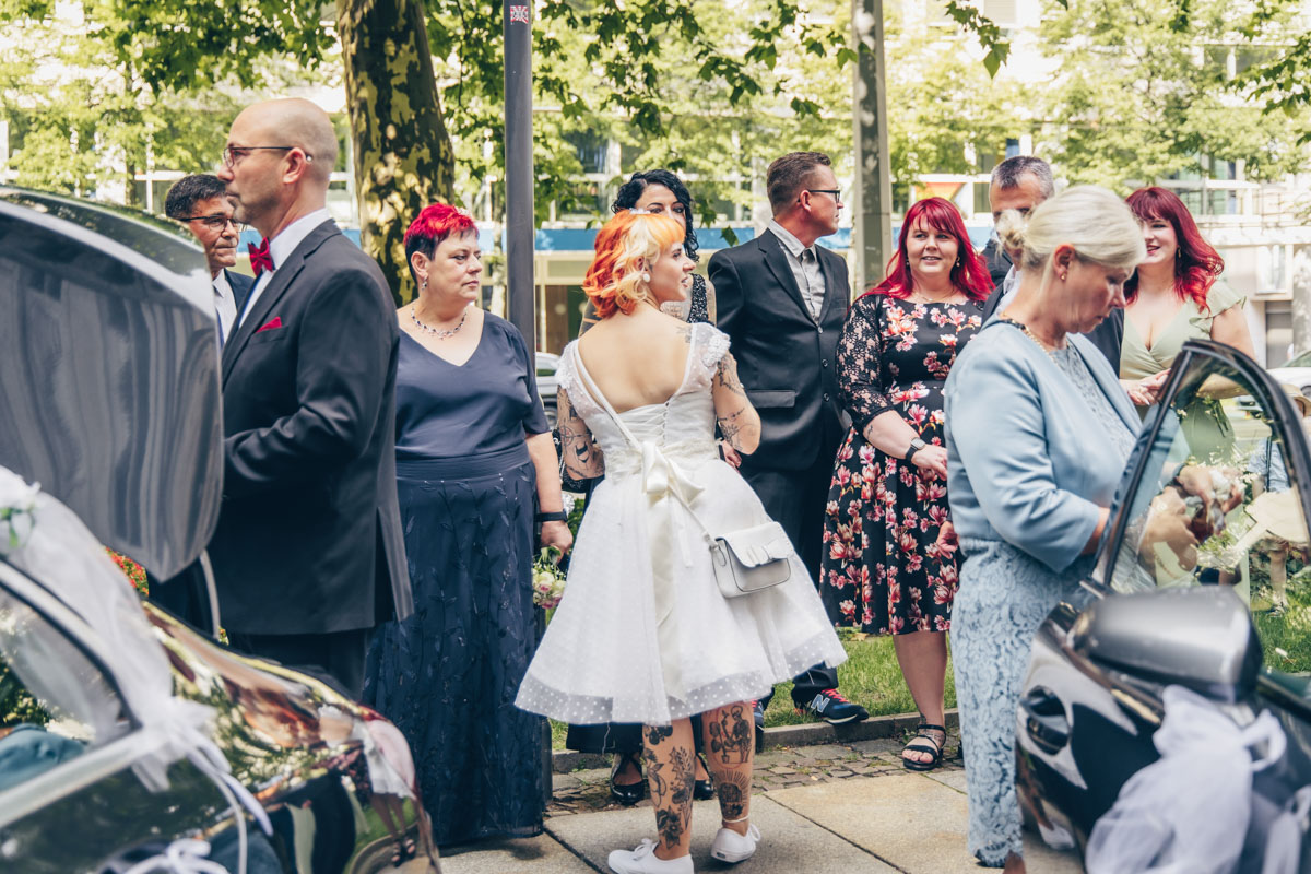 standesamtliche Trauung standesamt leipzig Hochzeitsfotograf Leipzig urbane Hochzeit im Sommer