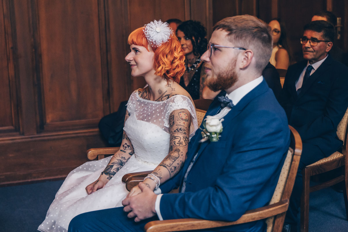 standesamtliche Trauung standesamt leipzig Hochzeitsfotograf Leipzig urbane Hochzeit im Sommer