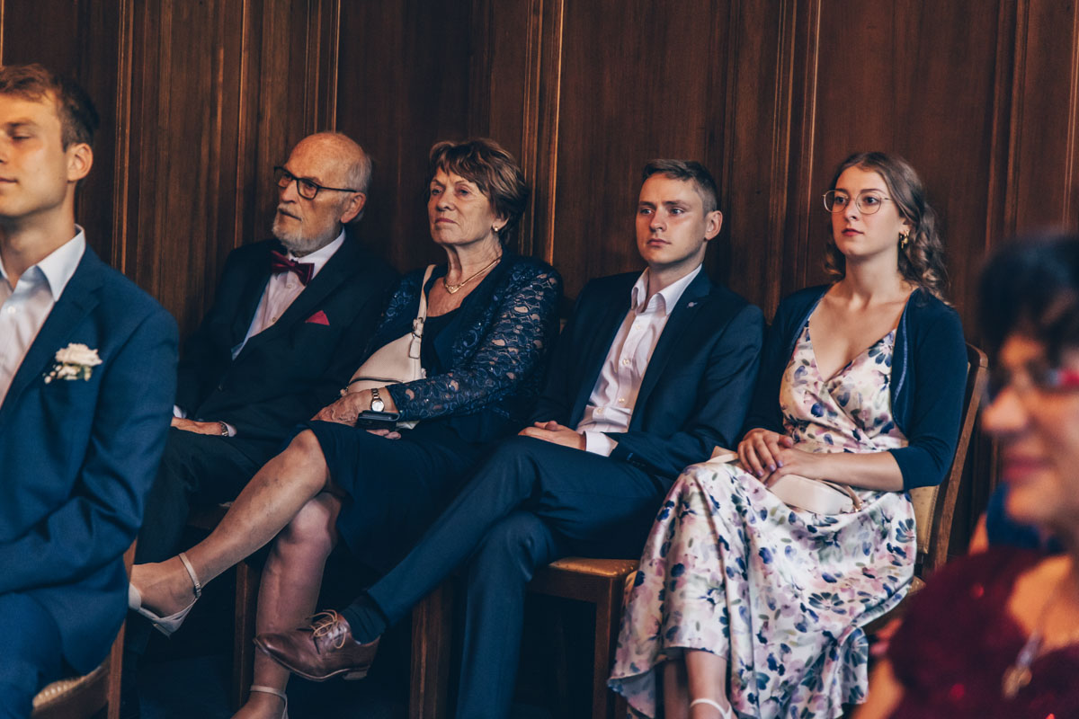 standesamtliche Trauung standesamt leipzig Hochzeitsfotograf Leipzig urbane Hochzeit im Sommer