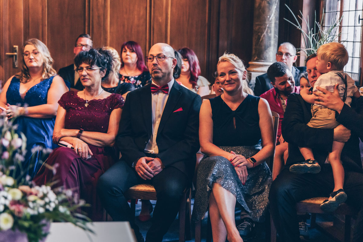 standesamtliche Trauung standesamt leipzig Hochzeitsfotograf Leipzig urbane Hochzeit im Sommer