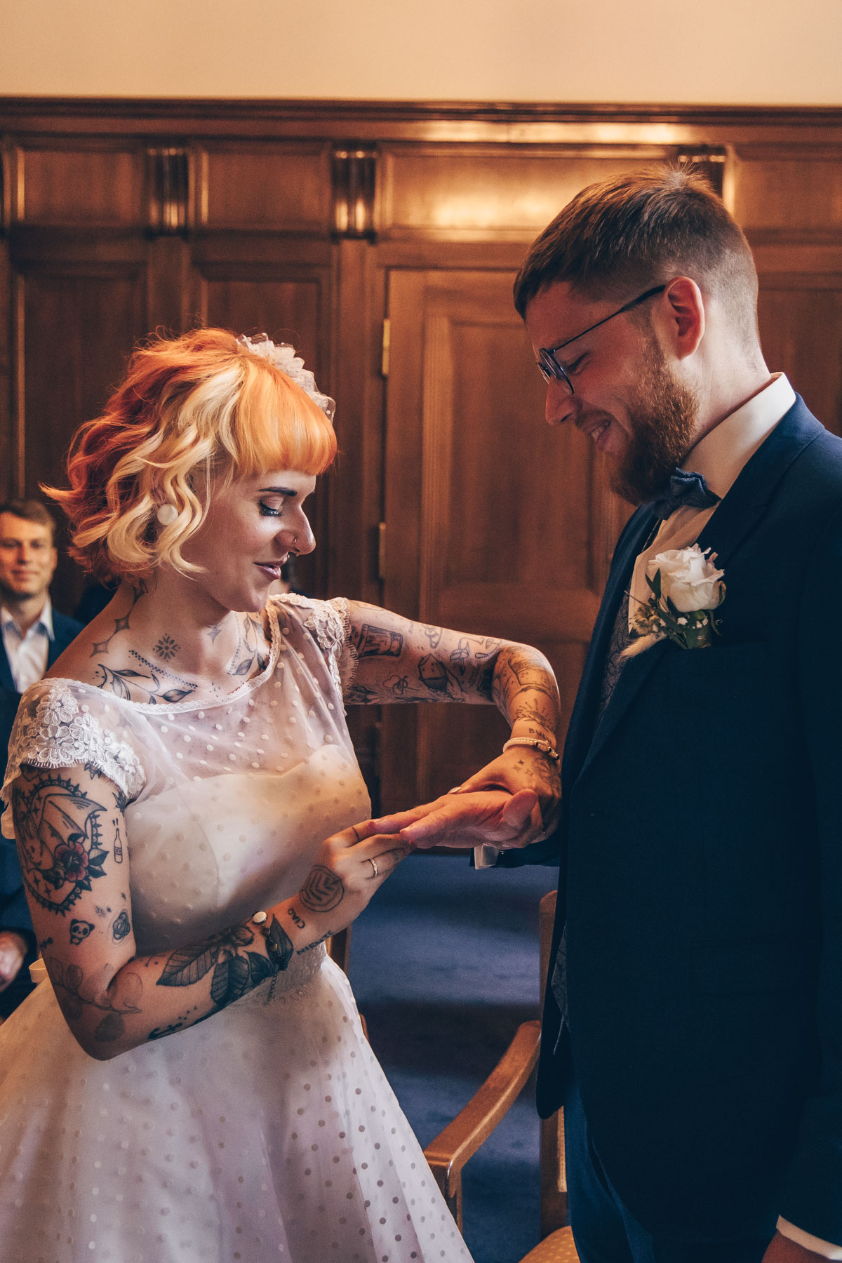 standesamtliche Trauung standesamt leipzig Hochzeitsfotograf Leipzig urbane Hochzeit im Sommer