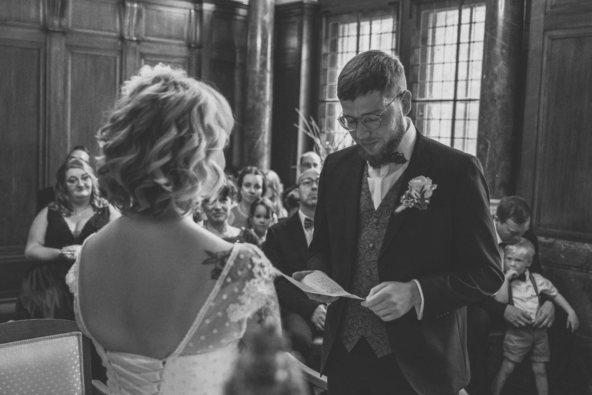 standesamtliche Trauung standesamt leipzig Hochzeitsfotograf Leipzig urbane Hochzeit im Sommer