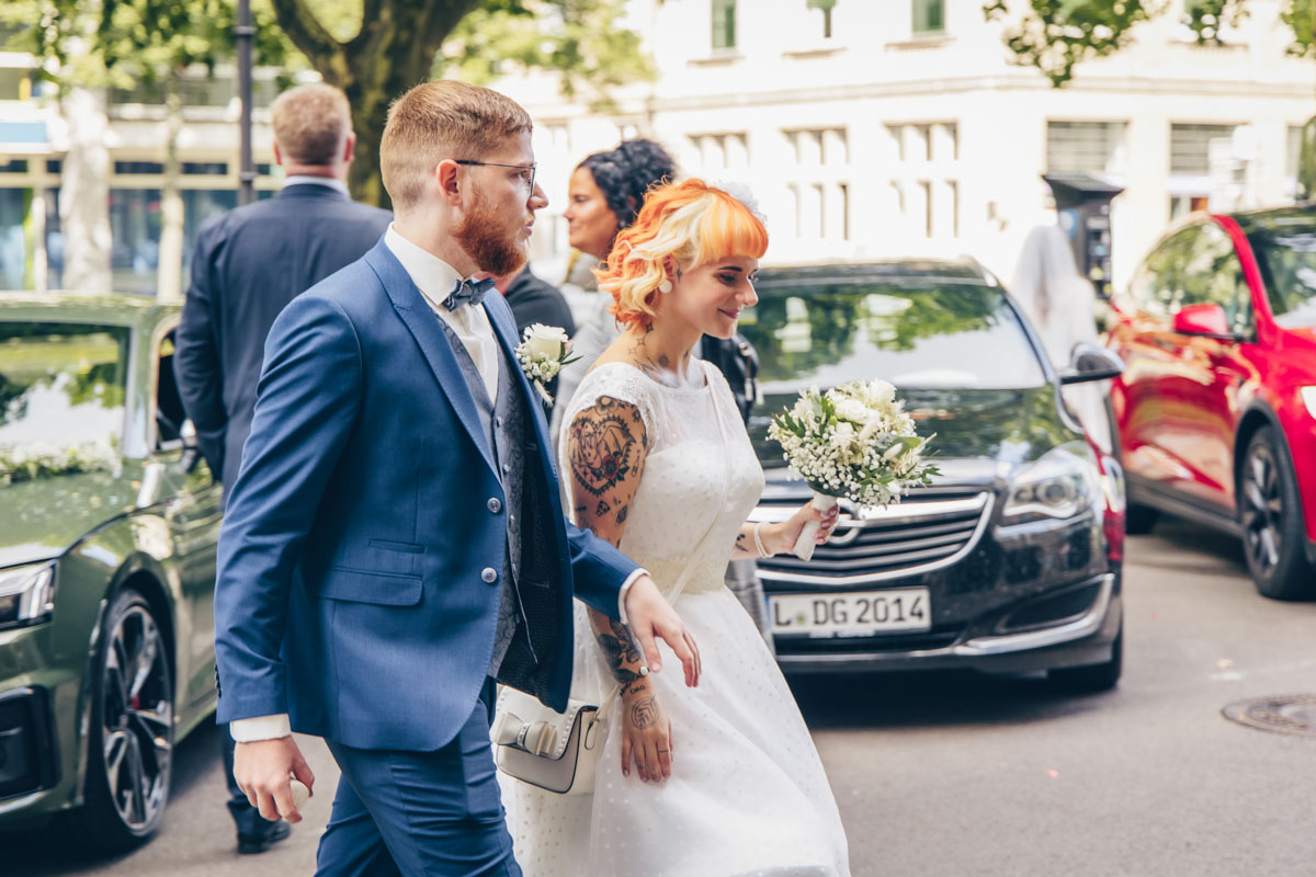 standesamtliche Trauung standesamt leipzig Hochzeitsfotograf Leipzig urbane Hochzeit im Sommer