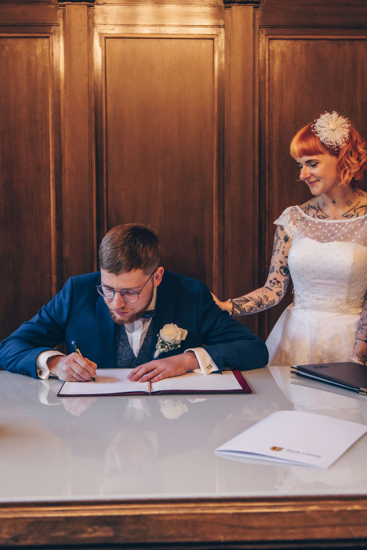 standesamtliche Trauung standesamt leipzig Hochzeitsfotograf Leipzig urbane Hochzeit im Sommer