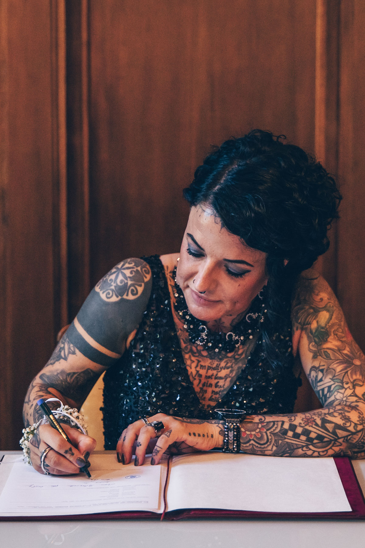 standesamtliche Trauung standesamt leipzig Hochzeitsfotograf Leipzig urbane Hochzeit im Sommer