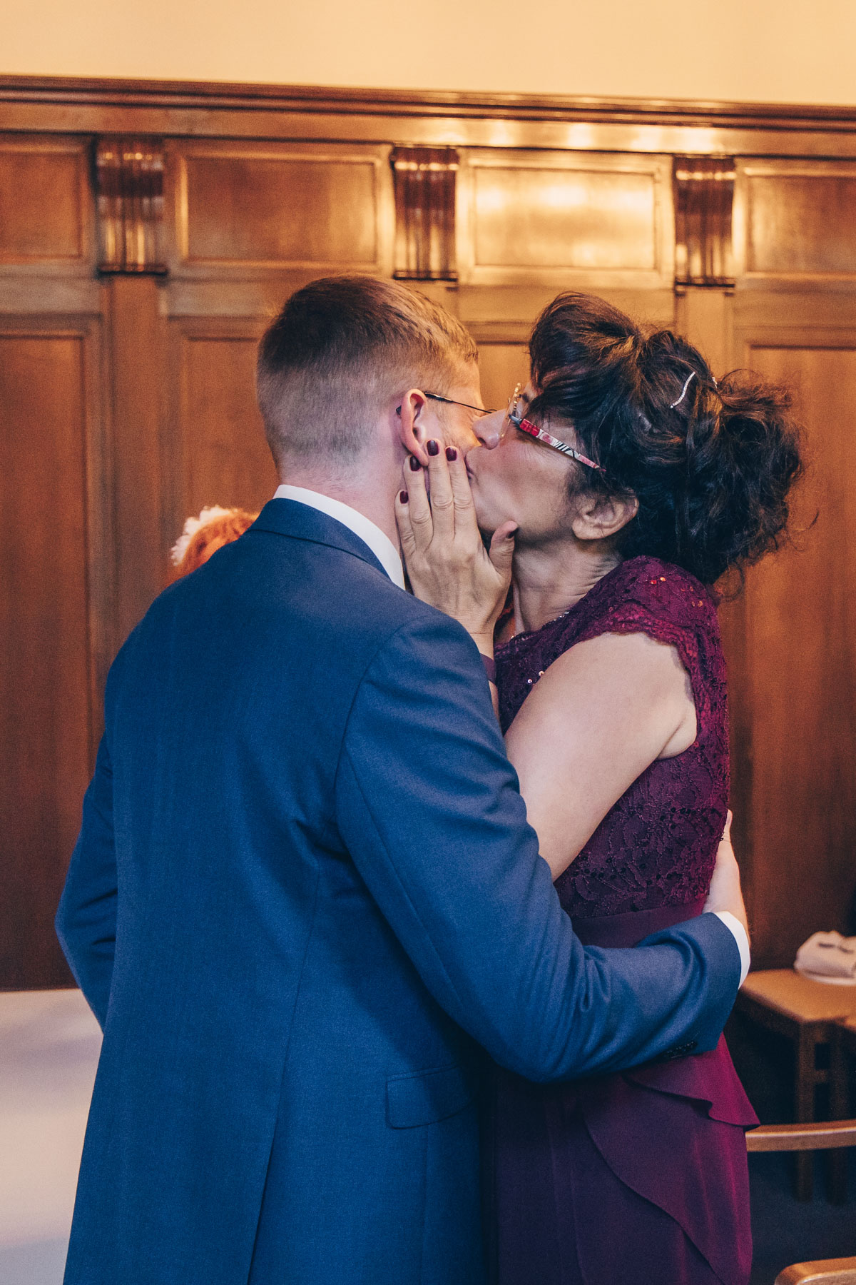 standesamtliche Trauung standesamt leipzig Hochzeitsfotograf Leipzig urbane Hochzeit im Sommer