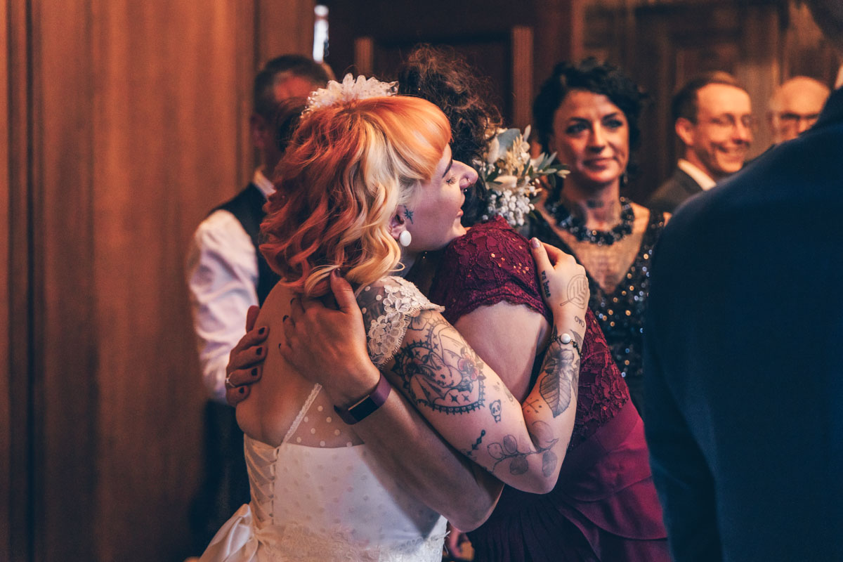 standesamtliche Trauung standesamt leipzig Hochzeitsfotograf Leipzig urbane Hochzeit im Sommer